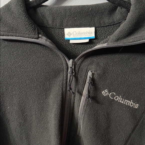 Columbia Zip Up Black Sweater - Picture 2 of 2